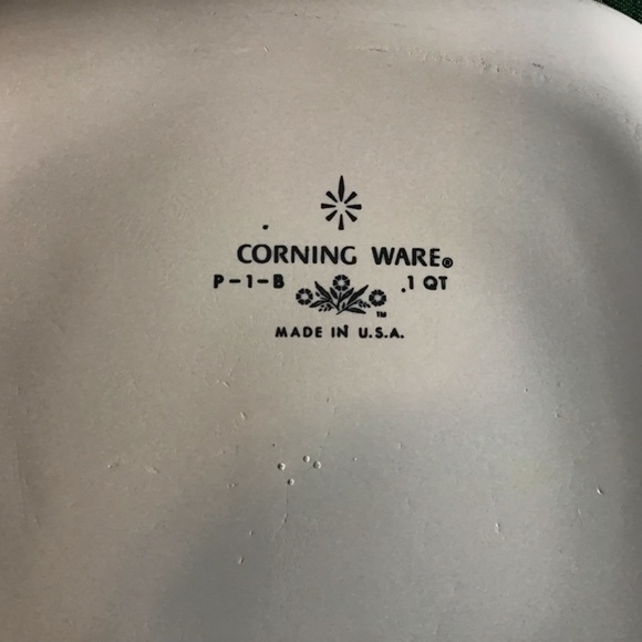 Vintage Corning Ware Blue Cornflower Casserole without Lid 1 Quart - Picture 2 of 6